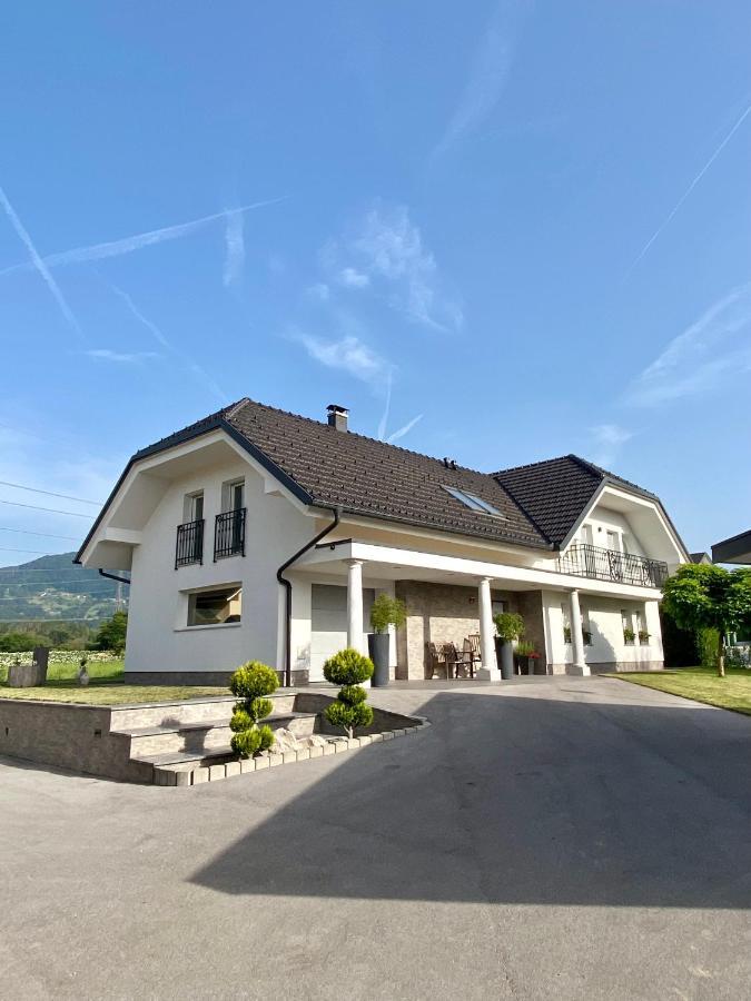 Hisa Helena Villa Kranj Ngoại thất bức ảnh
